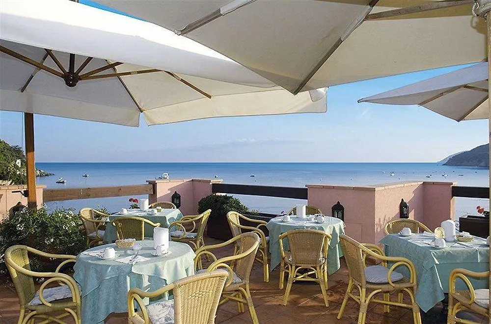 Hotel Del Golfo 프로키오